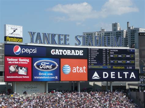 new york yankees scoreboard message
